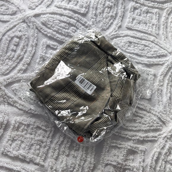 NWT Forever 21 Plaid Jumper/Romper - Picture 6 of 6